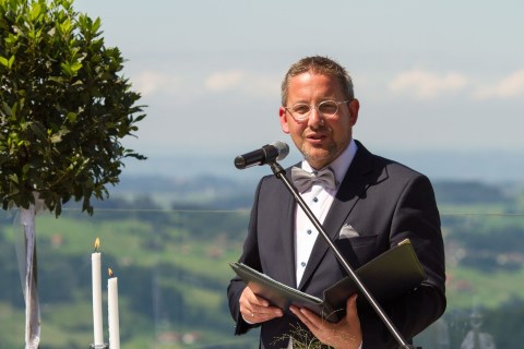 Unsere freie Trauung, Trauredner Oberstaufen, Kontaktbild